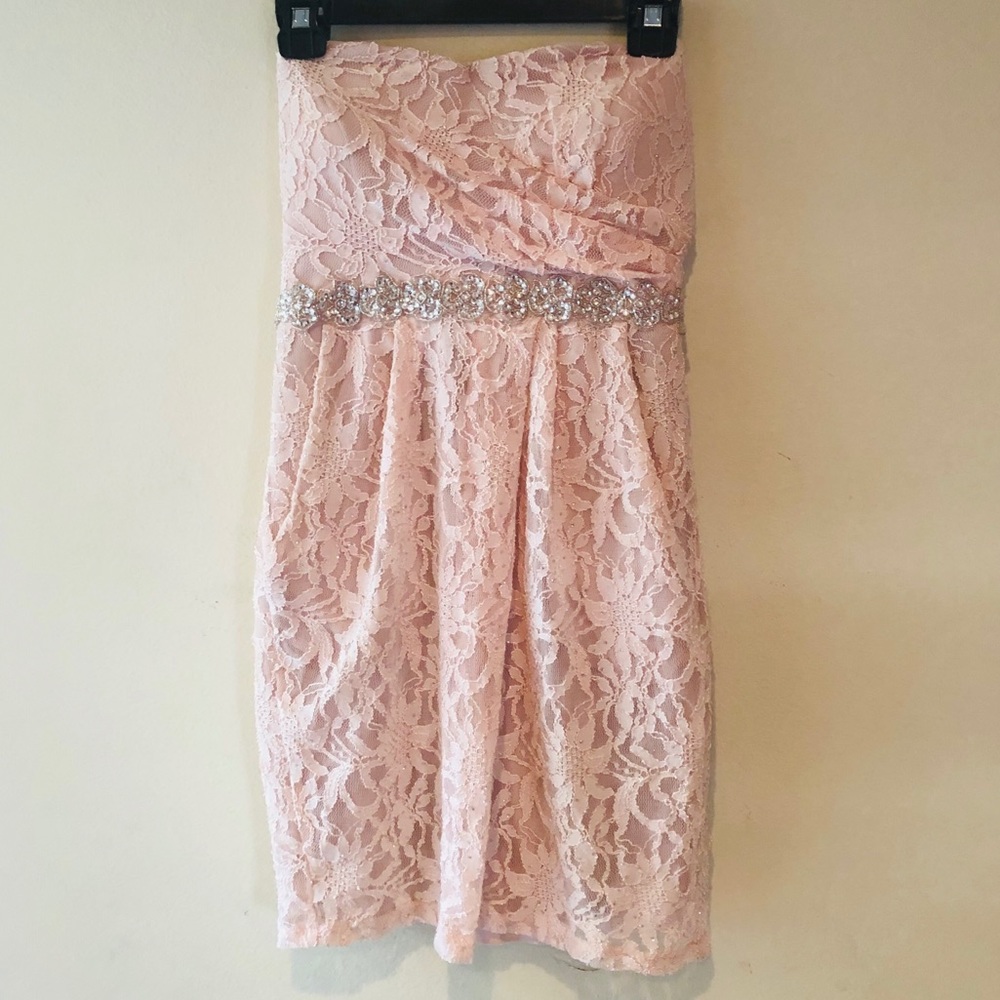 CITY TRIANGLES PINK LACE STRAPLESS DRESS